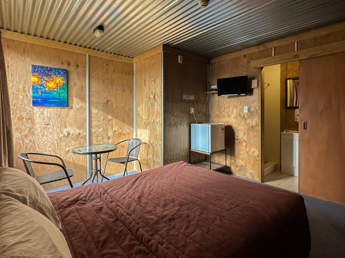 The Crossing Lodge & Backpackers Erua Ngoại thất bức ảnh