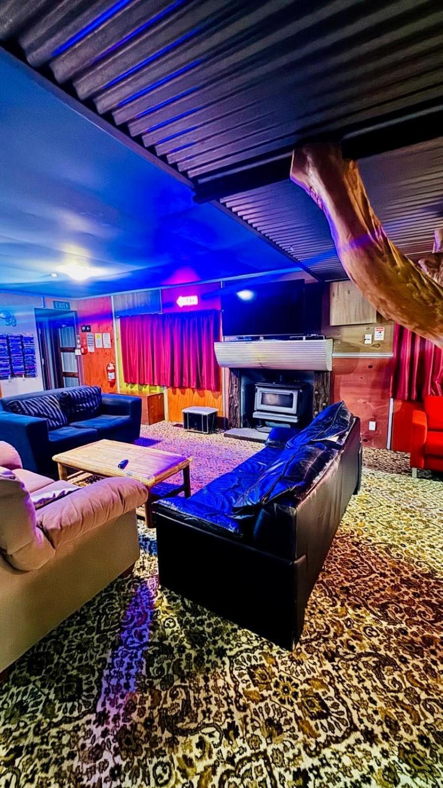 The Crossing Lodge & Backpackers Erua Ngoại thất bức ảnh