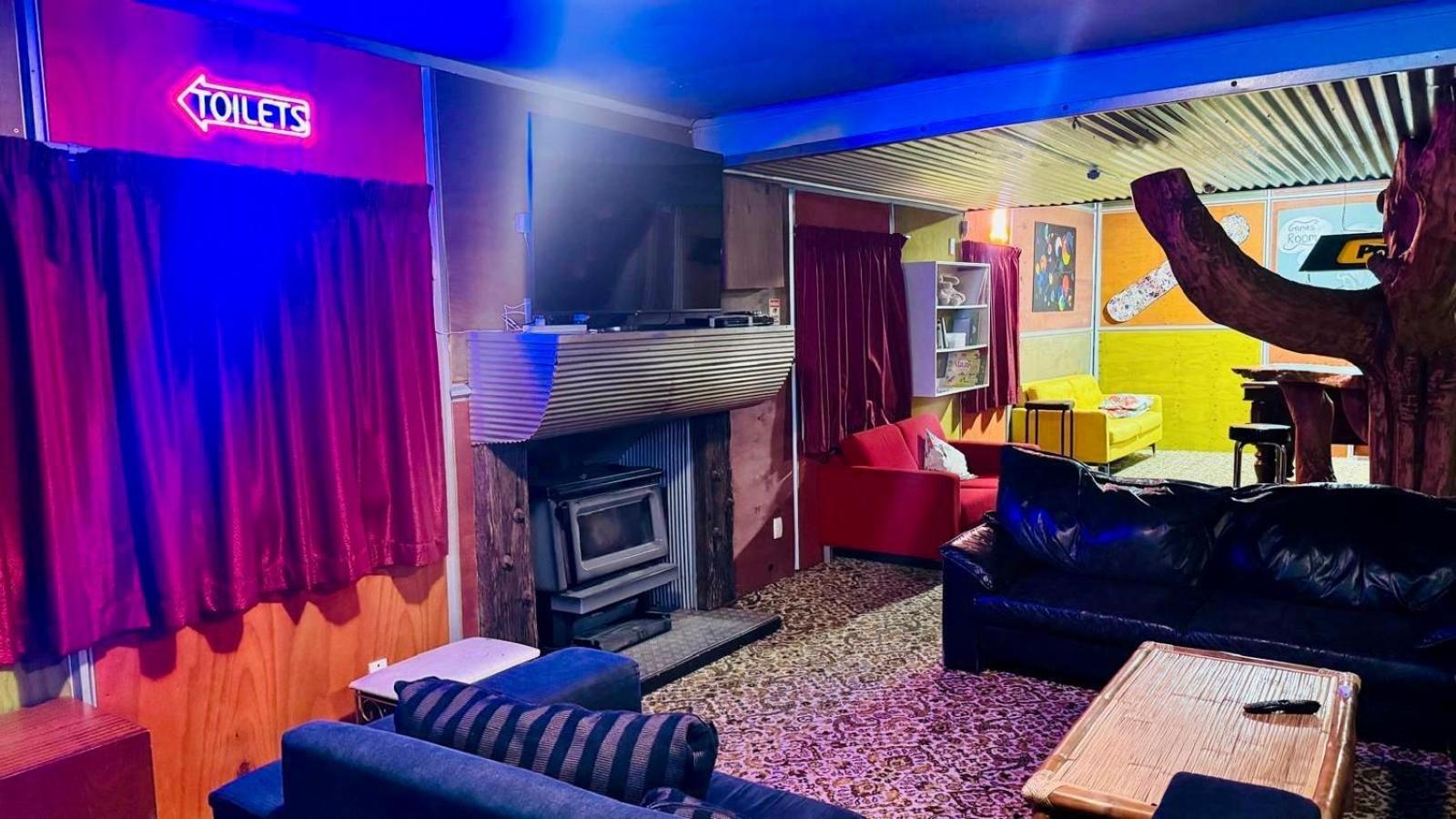 The Crossing Lodge & Backpackers Erua Ngoại thất bức ảnh