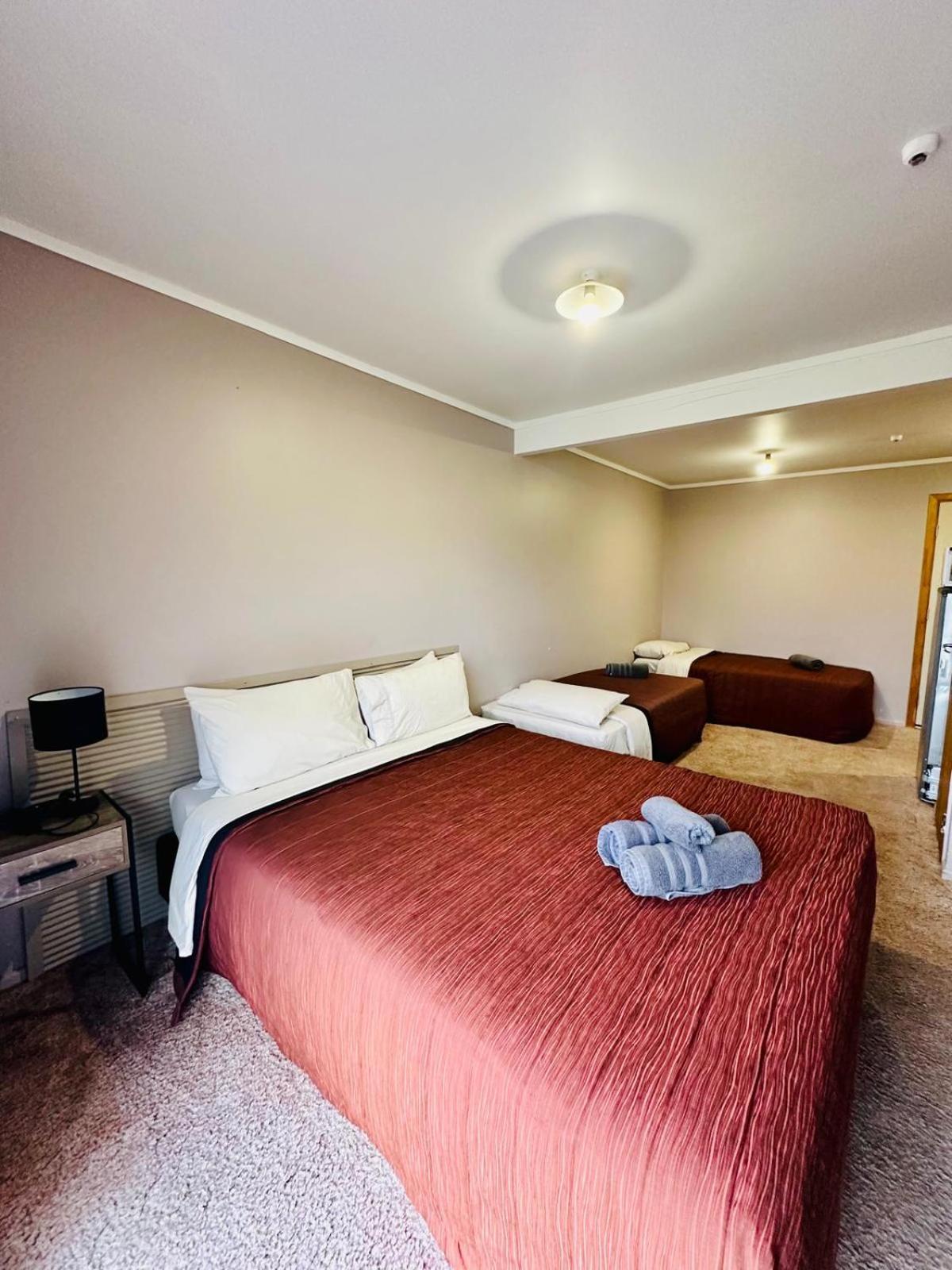 The Crossing Lodge & Backpackers Erua Ngoại thất bức ảnh
