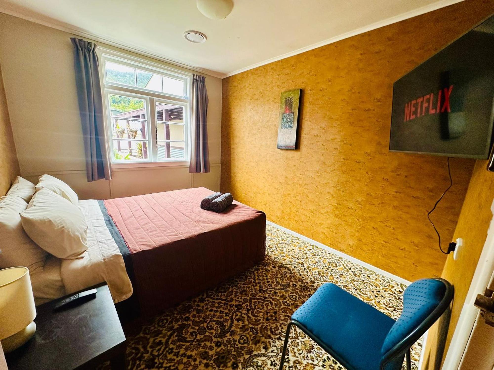 The Crossing Lodge & Backpackers Erua Ngoại thất bức ảnh